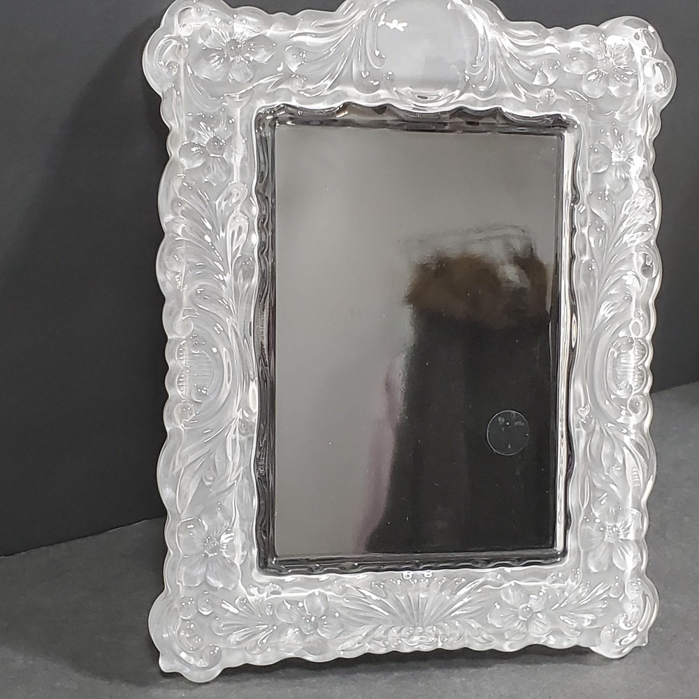 Vintage 1989 Internationalâ Silver Company Full Lead Crystal 5"x7" Picture Frame